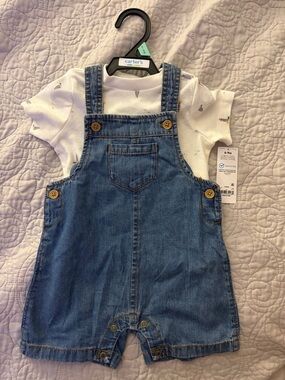 2 piece Carter's Denim Shortall Romper w/ tshirt and overalls 6-9 month